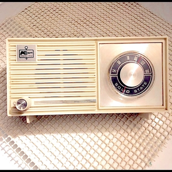 SS Kresge Other - Vintage 1960s table radio Kmart model 30-61